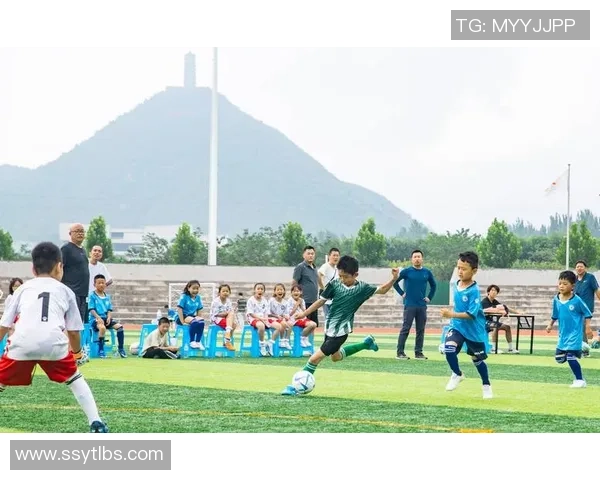 中国足球未来之星:聚焦U14青少年球员的崛起与潜力培养 中国足球未来之星:聚焦U14青少年球员的崛起与潜力培养