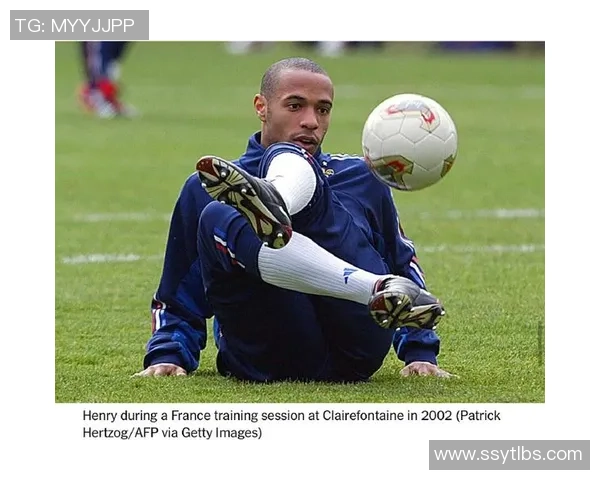 姆巴佩与足球传奇球星的深厚关系与共同追求的精彩瞬间